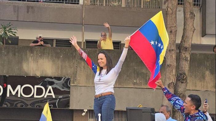 María Corina Machado reaparece en una protesta en Caracas tras 133 días de clandestinidad