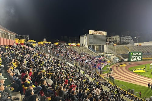Noche Amarilla 2025: Hinchas del Quito les gritaron los goles en el oído los barcelonistas