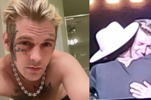 Nick Carter se desplomó durante concierto y lloró frente al público la muerte de su hermano Aaron