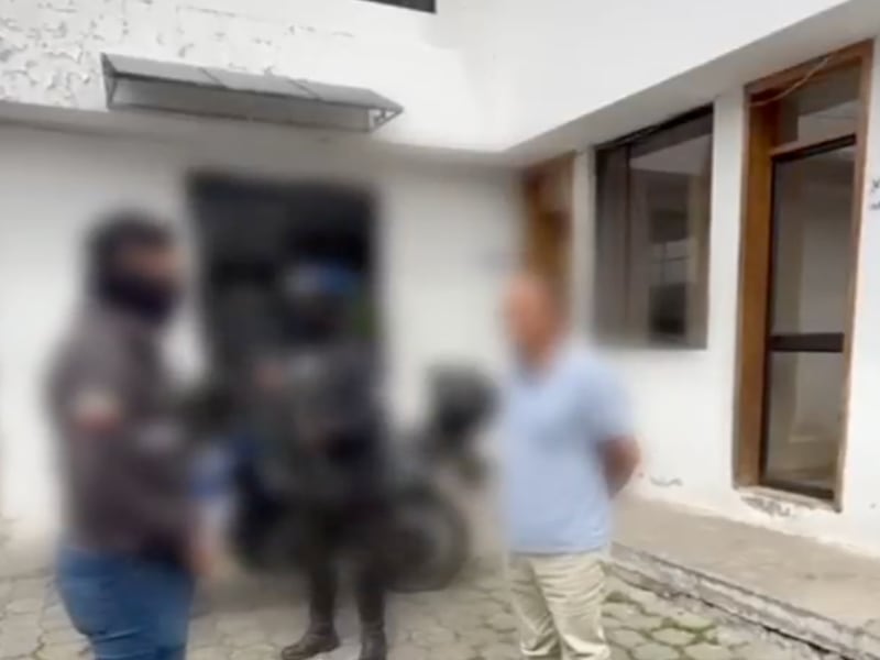 Llevaba a su hija a su trabajo para abusar de ella desde que tenía tres años: sujeto fue capturado por violación en Machachi