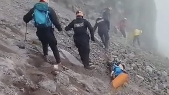 Roberto Montoya tras más de 20 horas de operación en el Iztaccíhuatl.