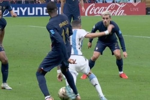 Twitter en llamas tras el penal cobrado a Argentina: “El mayor robo en la historia de los mundiales”