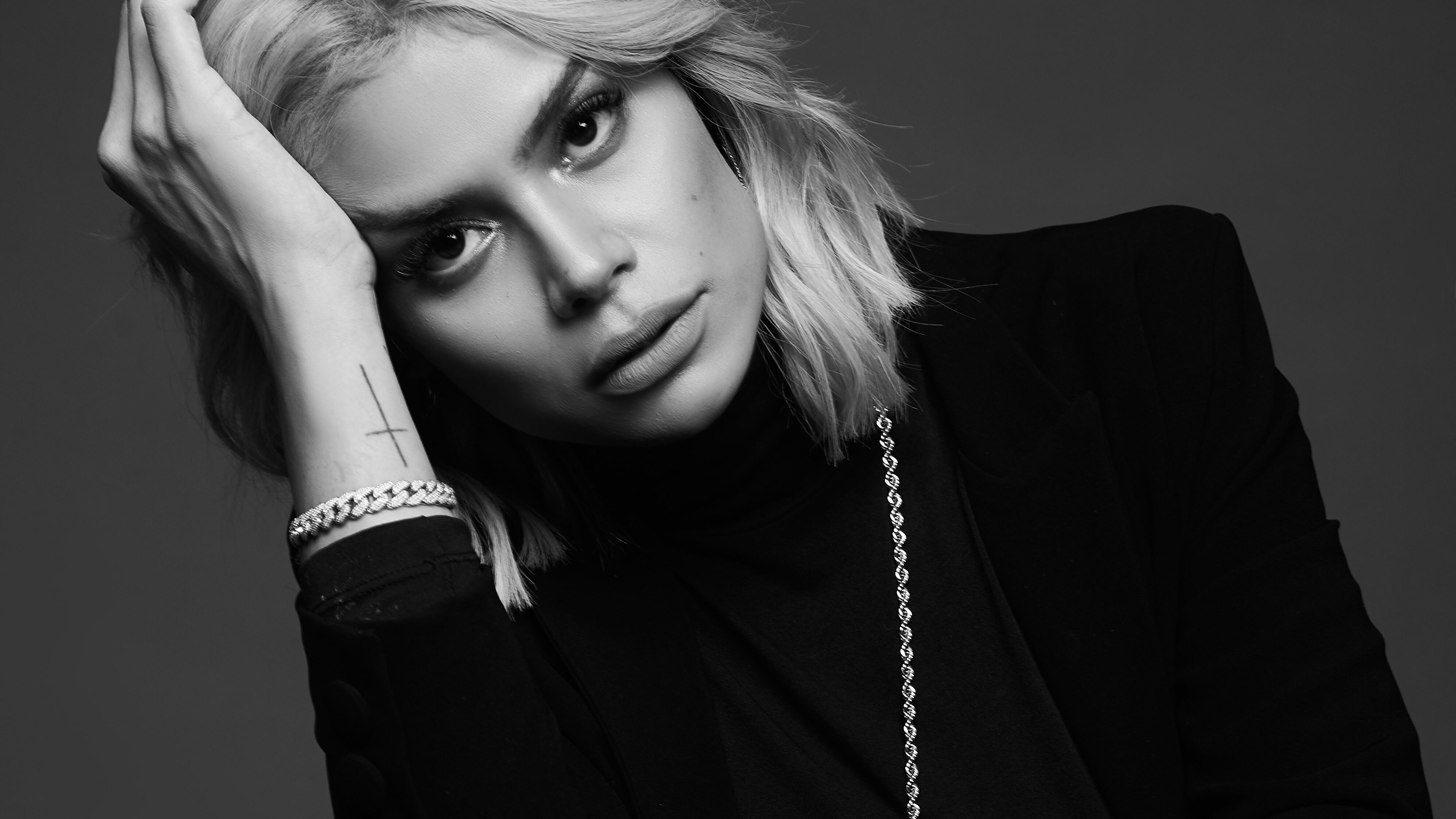 Los padres denuncian a Carlos Salcedo y a su esposa.