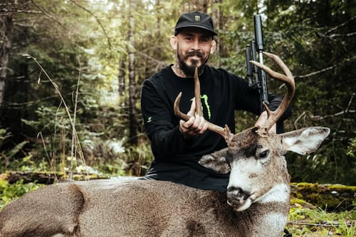 Críticas y rechazo a ‘Chito’ Vera por mostrar fotos de cacería en redes sociales