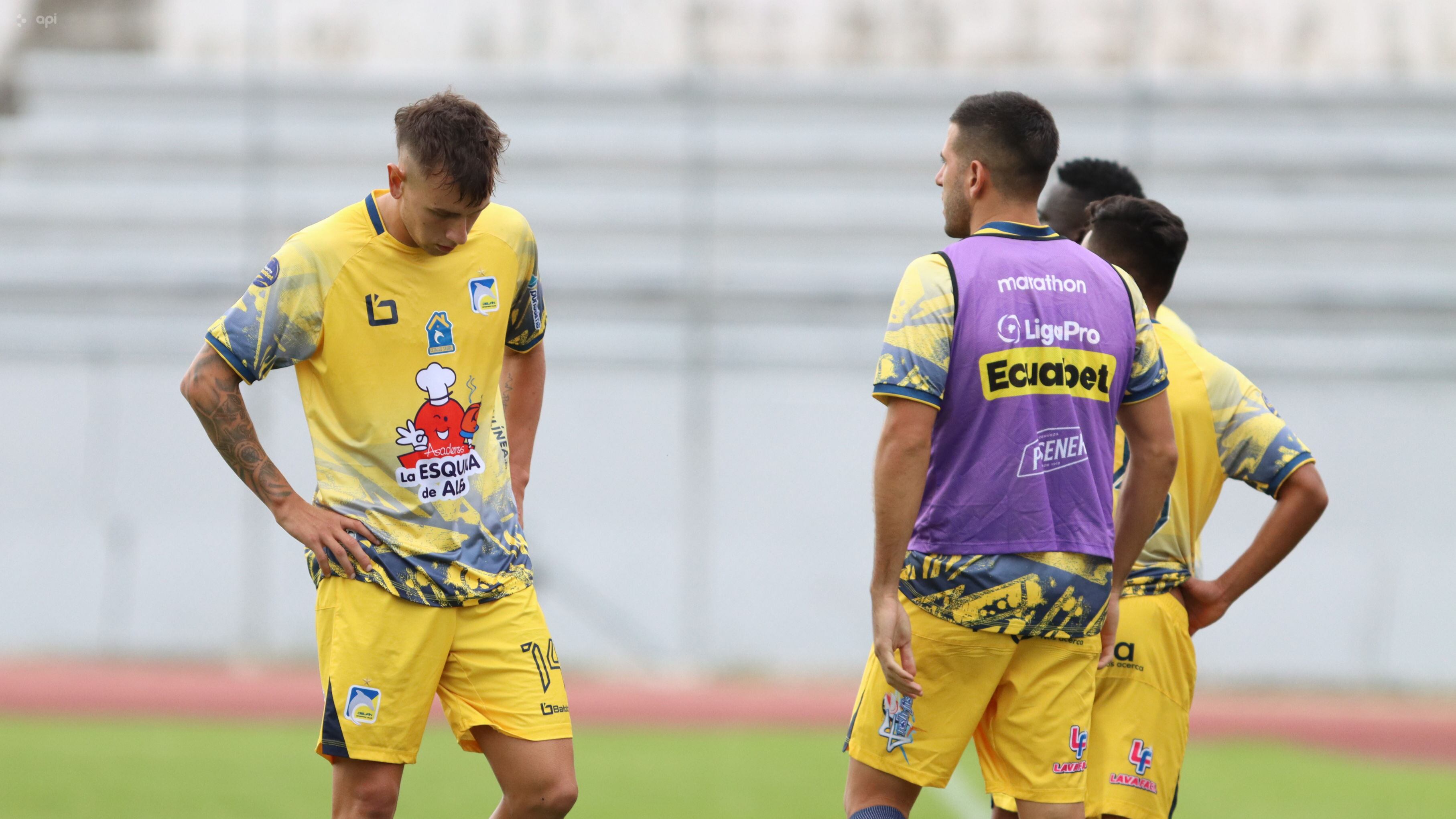 Delfín SC tras la derrota ante el Imbabura por 0-3