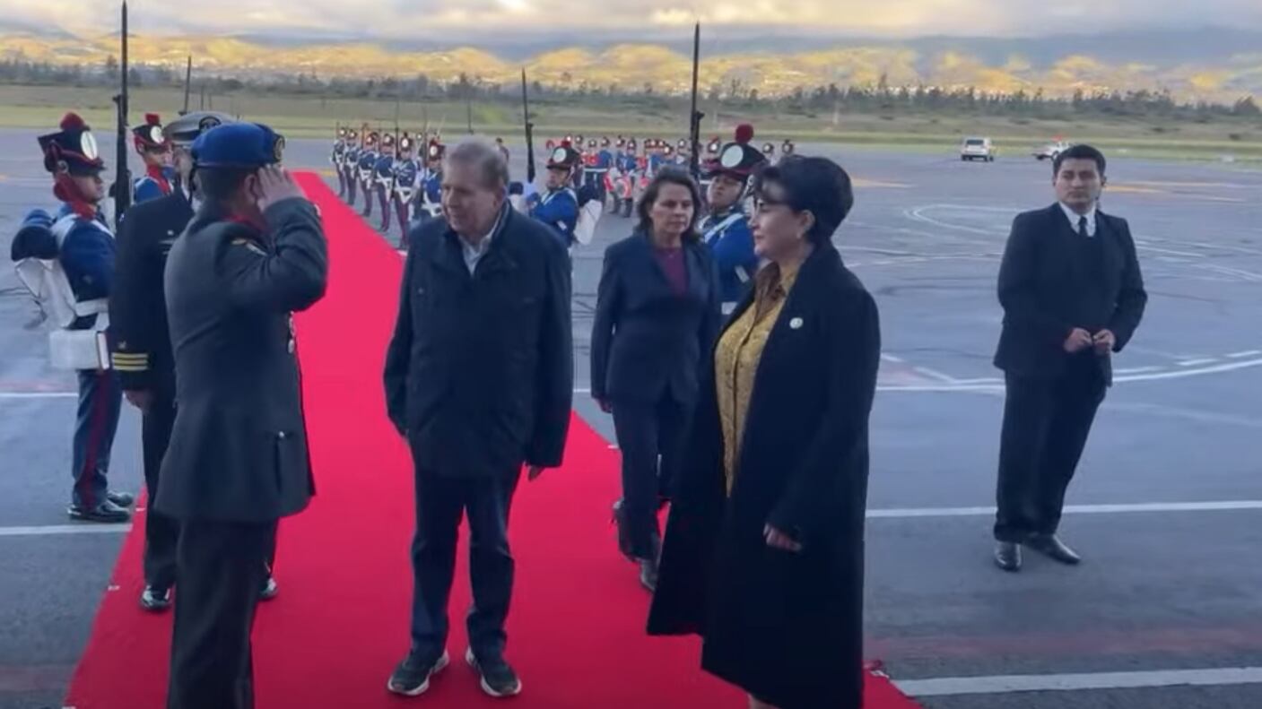 Edmundo González llegó a Ecuador