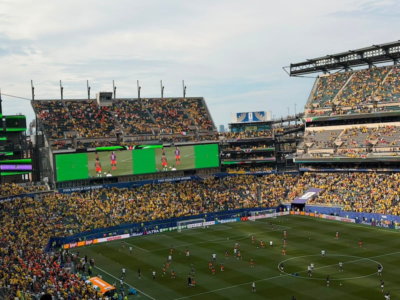 Estadio de Filadelfia se pinta de amarillo, azul y rojo para apoyar a la Tri ante Costa de Marfil.