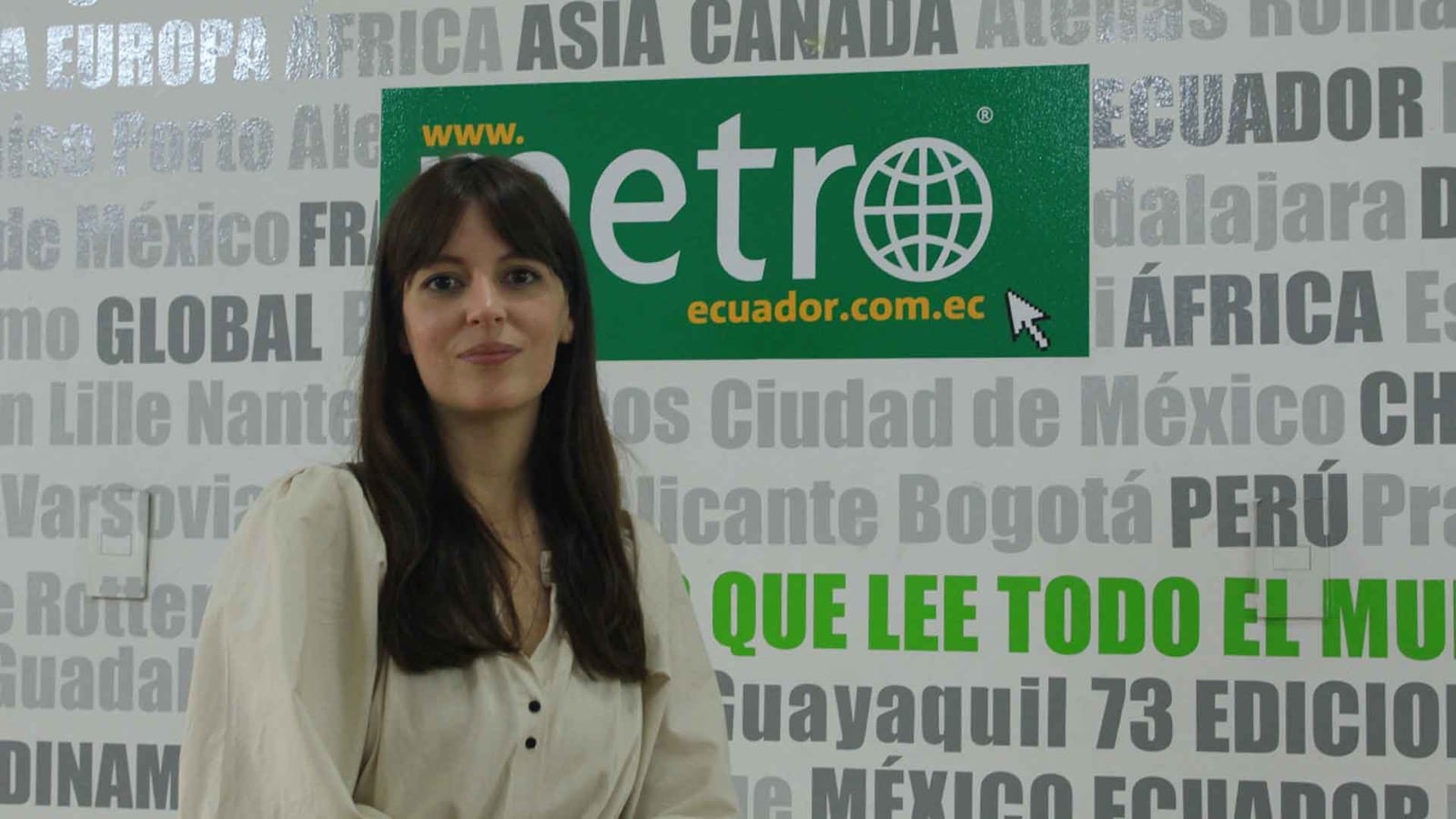 Paola Navarrete y su nuevo sencillo "Cómplices".