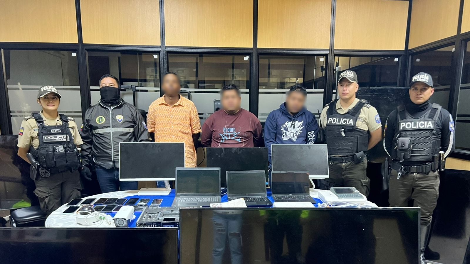 Así cayó la banda de ‘Negro Teggo’, ‘Pichi’ y ‘Gordo’, quienes cometían asaltos y robos a locales en Quito