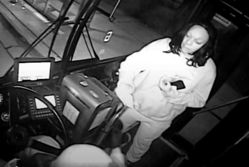Raeven Johnson fue condenada a tres años de prisión por agredir a un conductor y causar un accidente en Madison, Wisconsin.