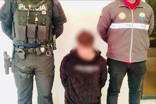 Las pertenencias que hallaron en la casa del taxista acusado de asesinar a Matías en Ibarra