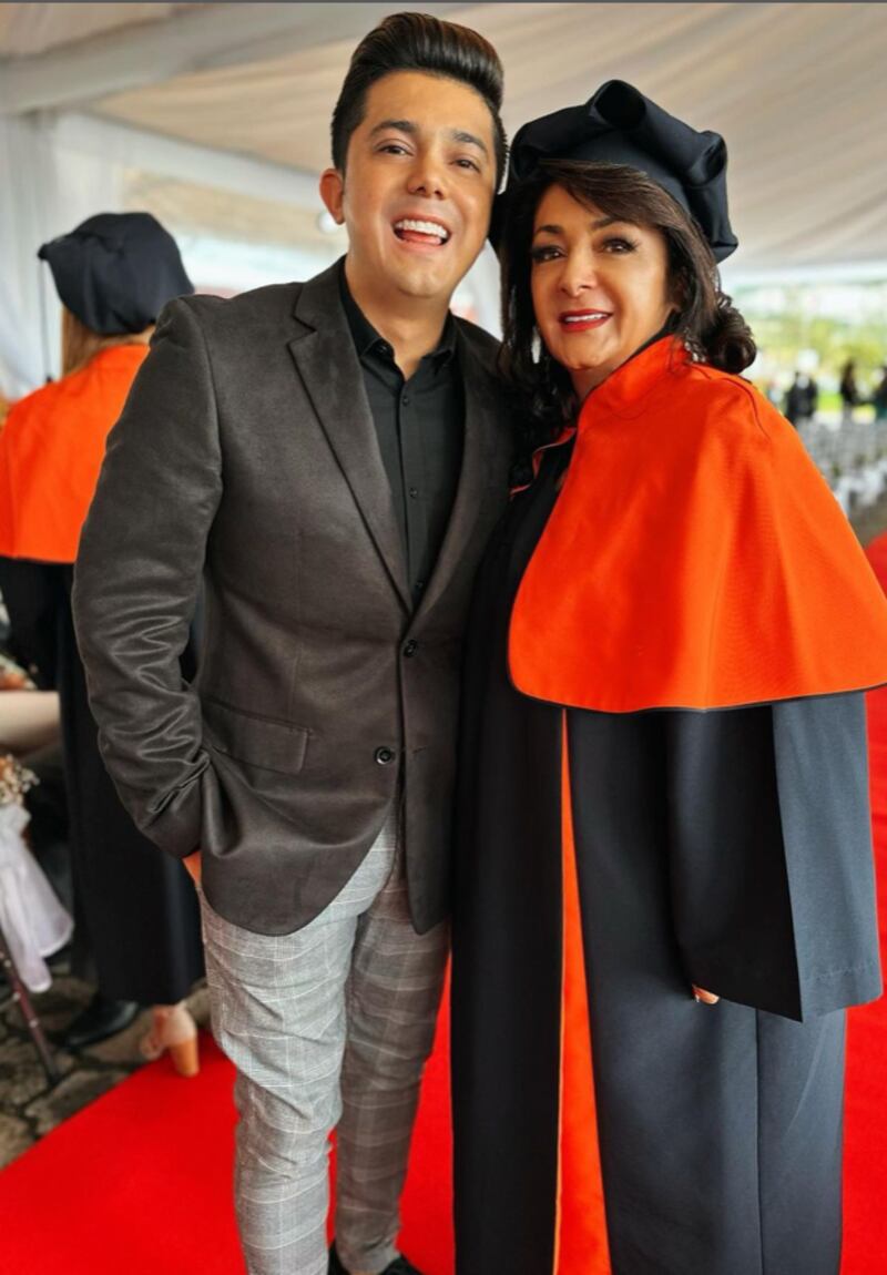 Paulina Tamayo en su graduación