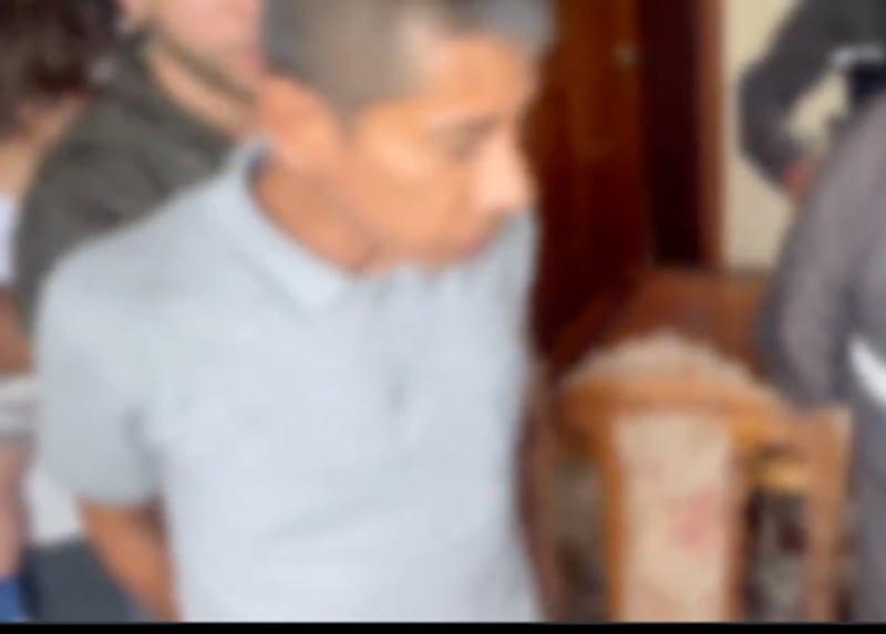 El detenido almacenaba y difundía material de abuso sexual infantil, según la investigación.