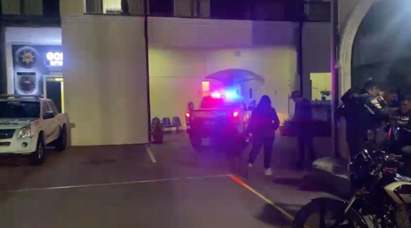 Aprehenden a miembro de Los Lobos de 18 años y con 200 dosis de droga en el centro histórico de Quito