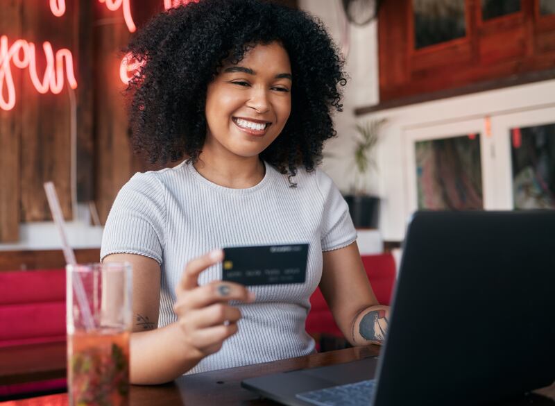 ¿Adiós al dinero en efectivo? El futuro de los pagos digitales en Ecuador