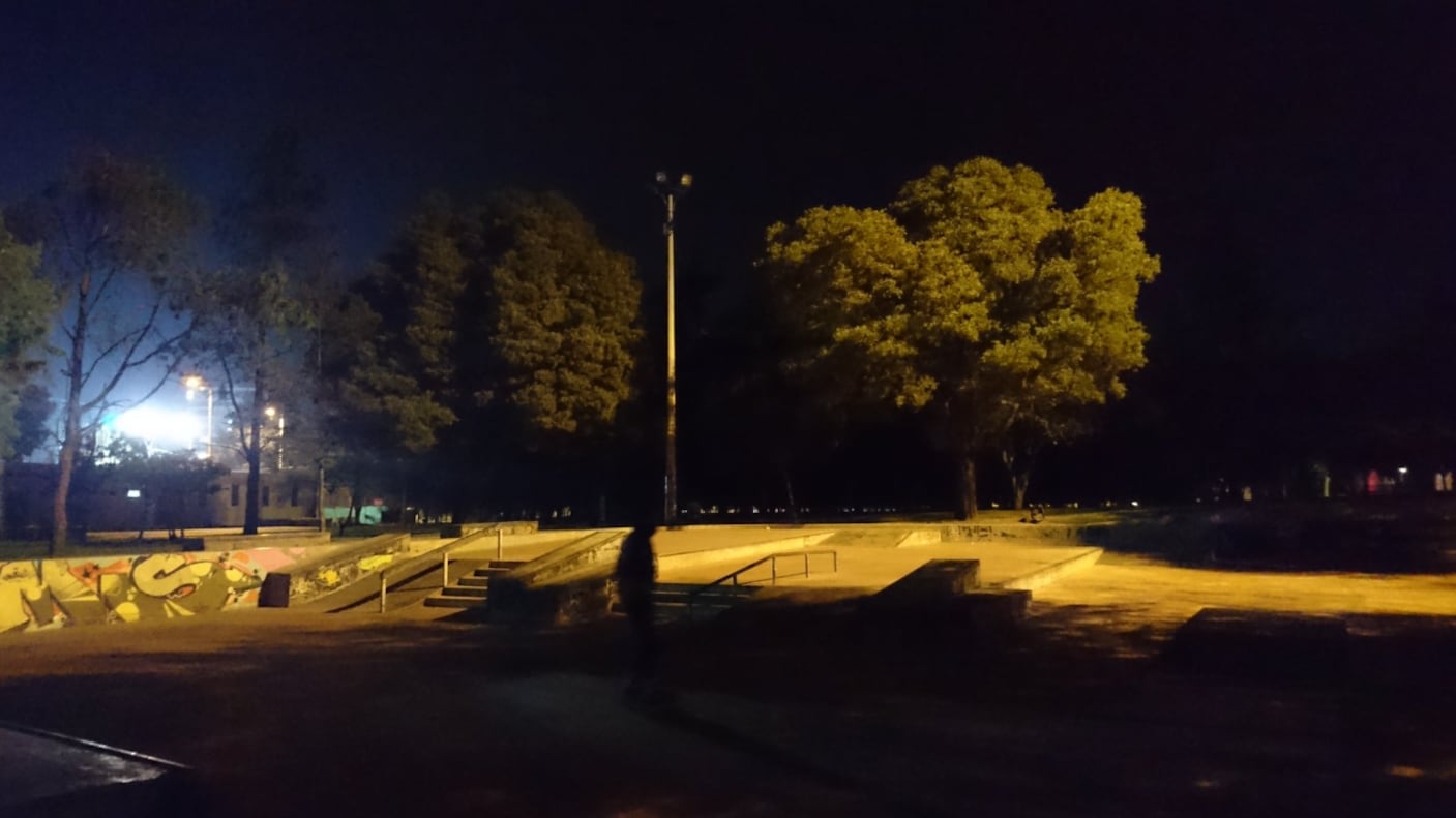“Casi me matan y casi me violan”: joven denuncia como fue atacada por un sujeto en el parque La Carolina, en Quito