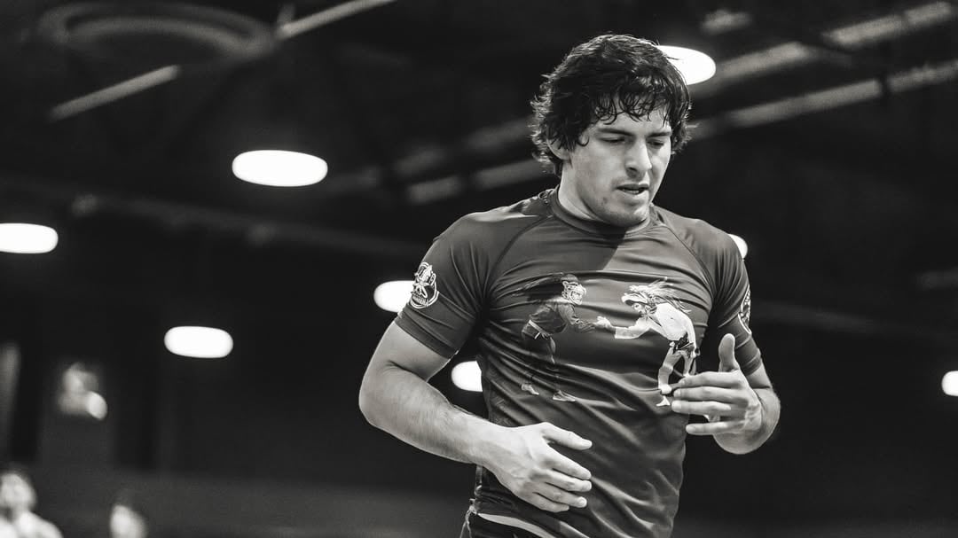 El peleador ecuatoriano Adrián Luna Martinetti ya tiene fecha para su esperado debut.