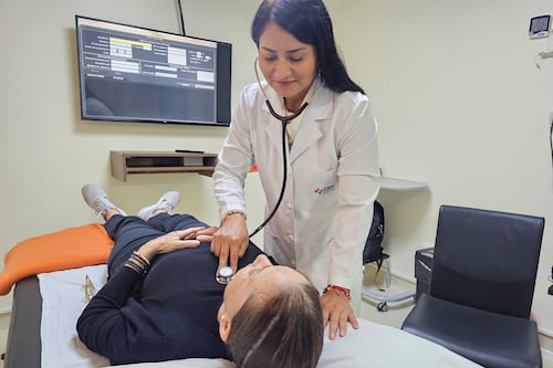Alerta roja en Guayaquil: Médicos advierten riesgos por olas de calor