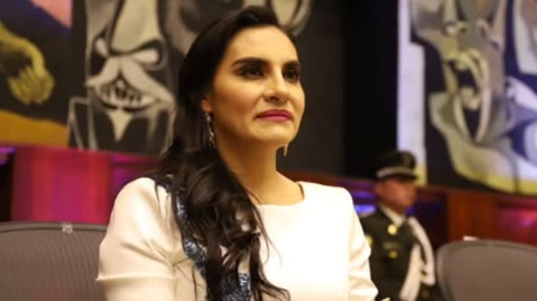 Vicepresidenta Verónica Abad.