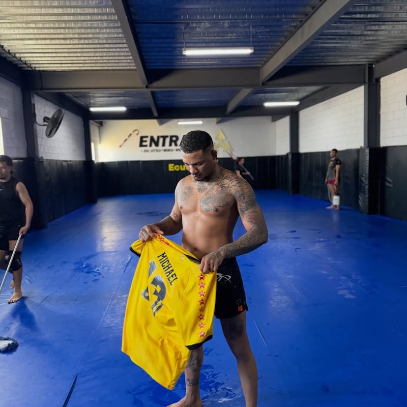 Michael Morales es del Barcelona SC.