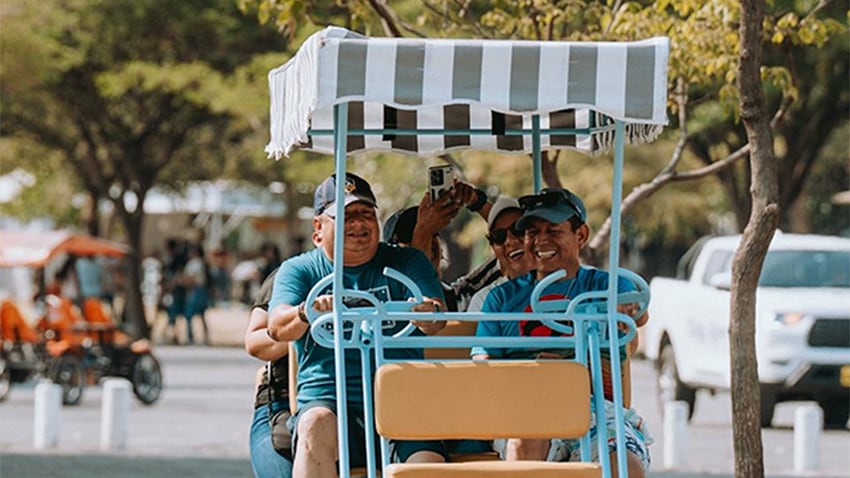 Familias y turistas aprovecharon los espacios recreativos y turísticos de la ciudad durante el descanso del 24 de Mayo.
