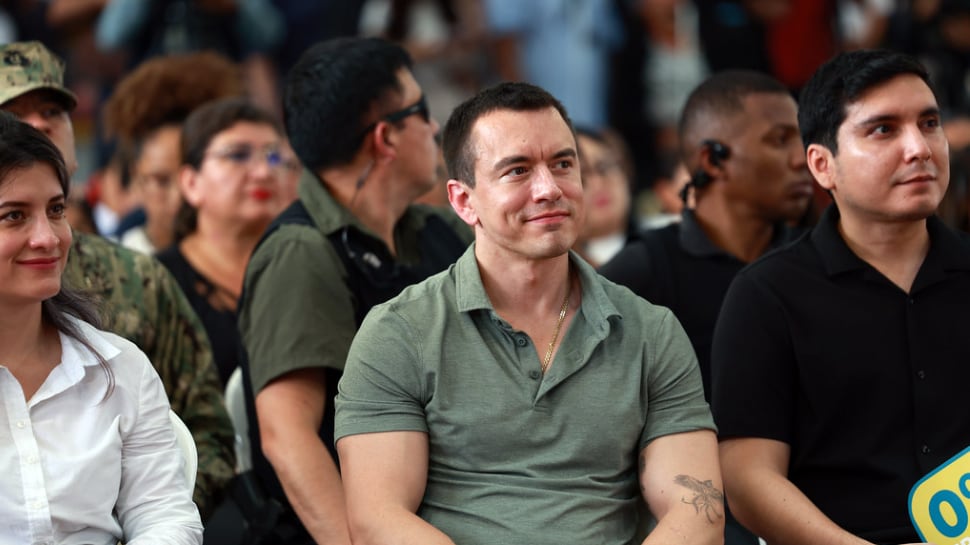 Presidente Daniel Noboa anuncia deducción del 30% del Impuesto a la Renta para empresas que entreguen viviendas sociales