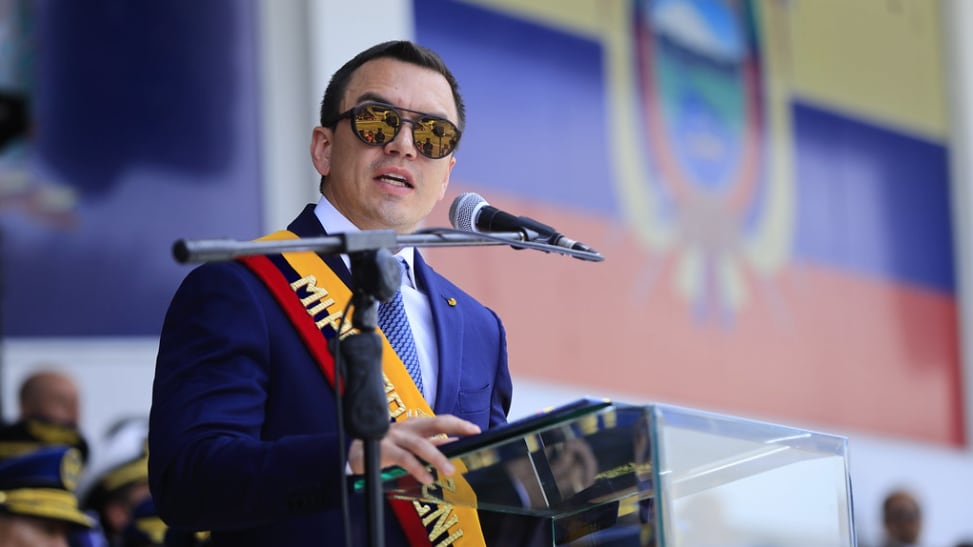 Presidente Daniel Noboa anuncia caída de red vinculada a “Los Lobos”: 16 capturados y millonaria incautación