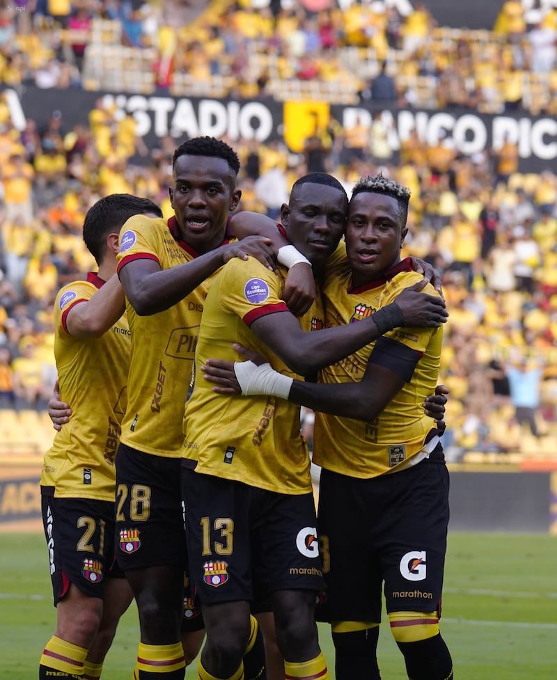 Guayaquil, sábado 02 agosto del 2025
En el estadio Banco Pichincha, Barcelona se enfrenta a Orense por la fecha #23 de la LigaEcuabet.
Fotos: César Muñoz/API