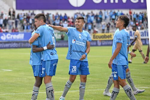 Macará y Libertad con la necesidad de sumar de a tres