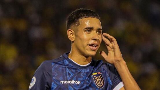 Kendry Páez con la Selección Sub 17 de Ecuador