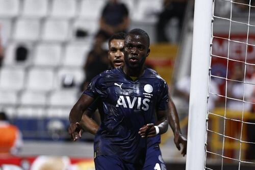 VIDEO | Énner Valencia figura con el Fenerbahçe al marcar un ‘doblete’