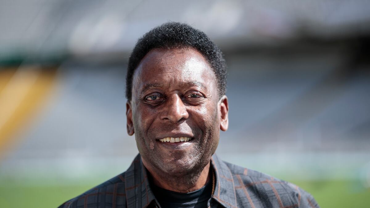 Pelé mejora en salud