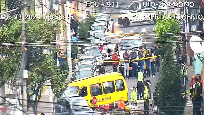 Accidente de una buseta escolar en Quito