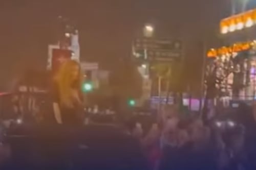 Así fue la multitudinaria caravana con la que Shakira se despidió de Ecuador