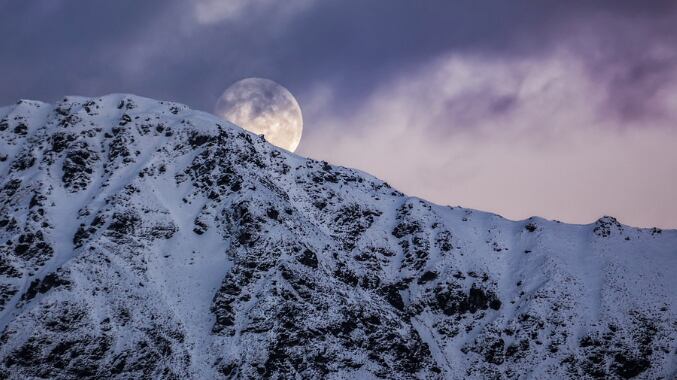Superluna de nieve, 24 de febrero