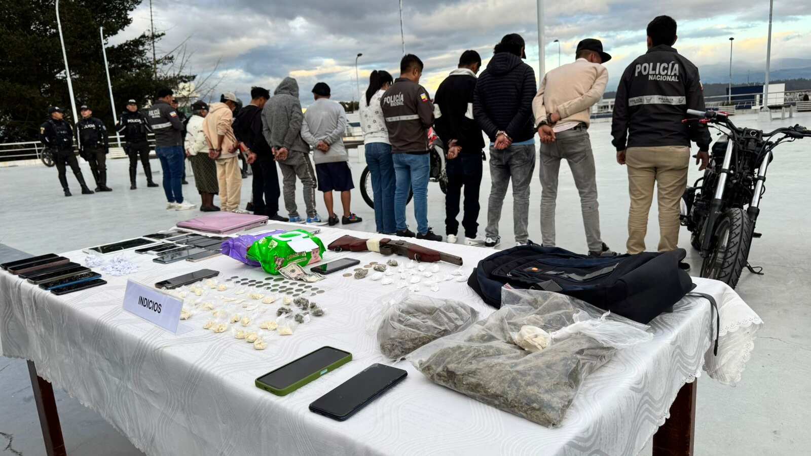 22 personas fueron aprehendidas por diferentes delitos en Quito