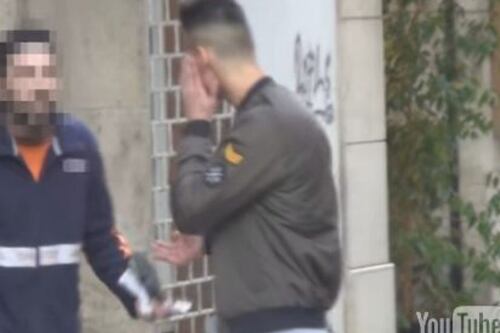 Su bromita se le salió de control: Golpean a youtuber y termina en el hospital