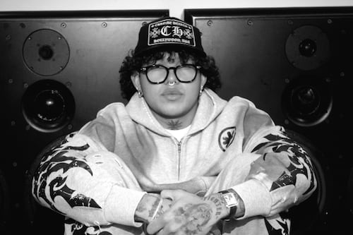 Beéle en cena íntima desata rumores y especulación en redes