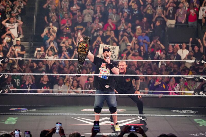 RKO de Randy Orton a John Cena.