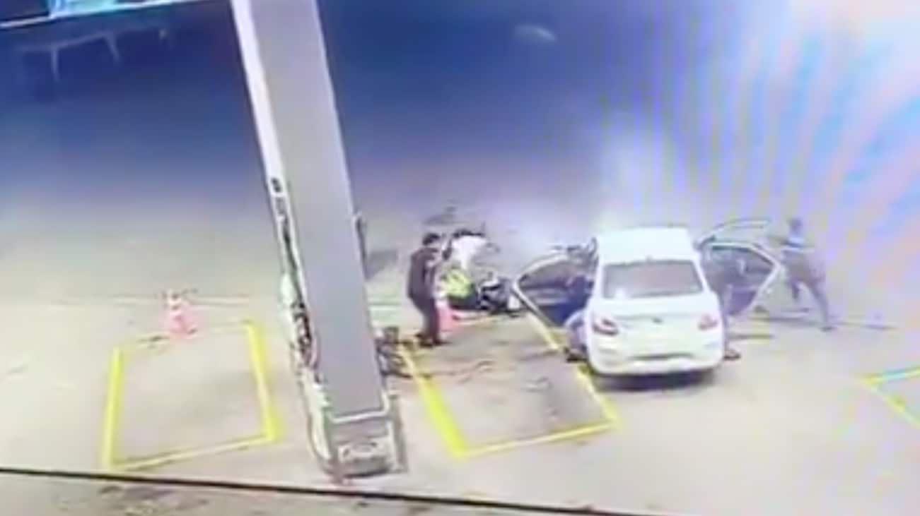 Joven es secuestrado por delincuentes en Durán - Video de X