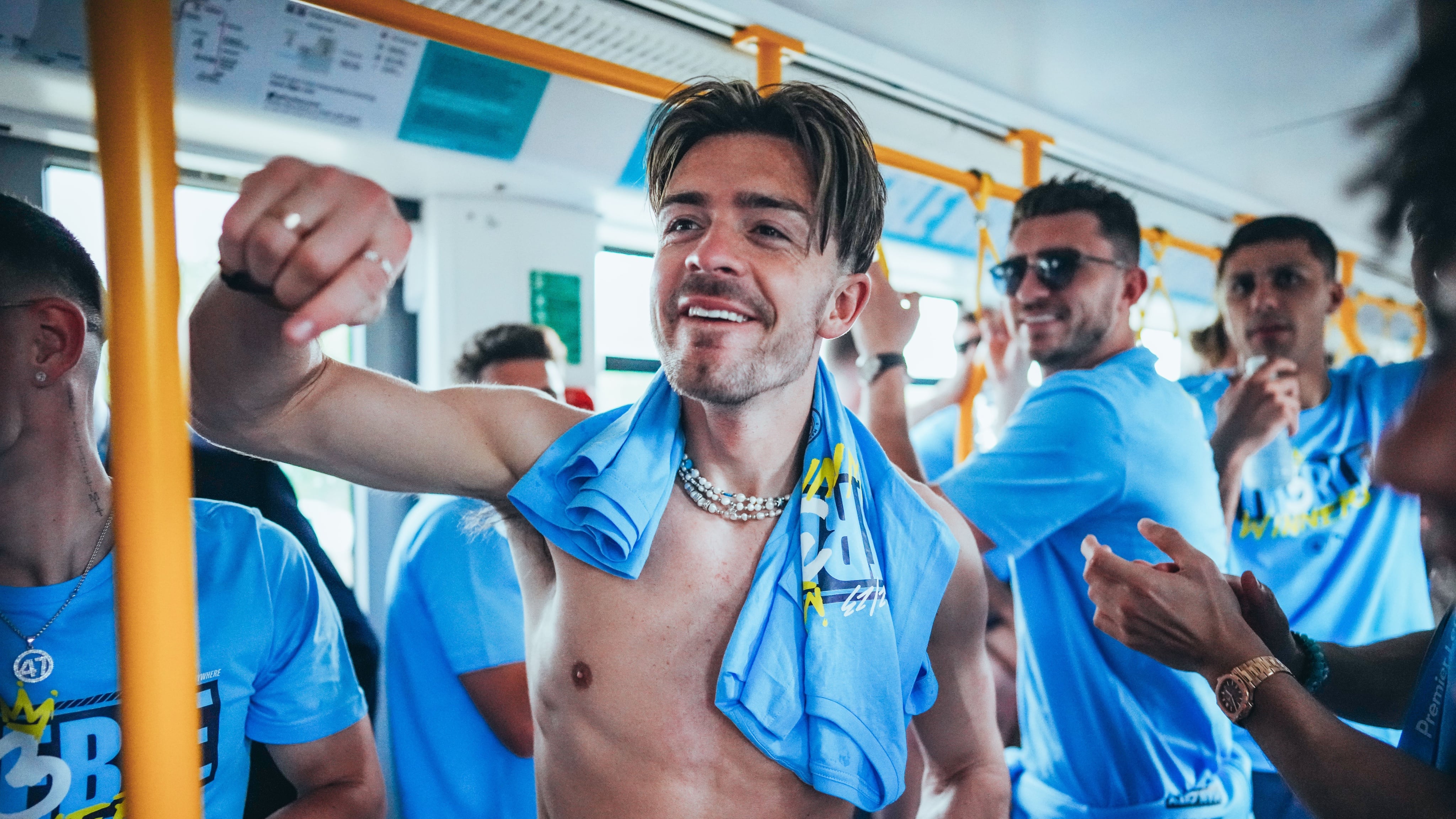 Jack Grealish festejando el título del Manchester City en Champions League