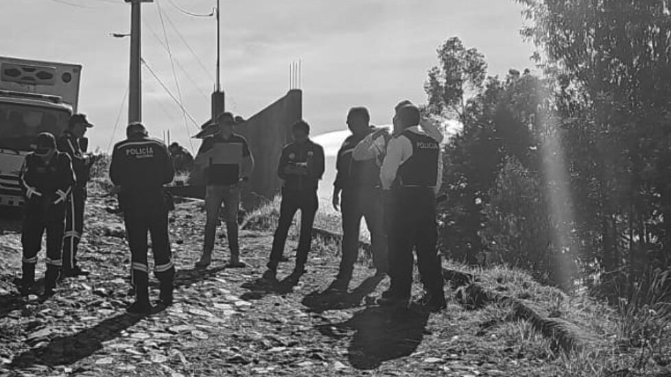 Un cuerpo fue hallado incinerado en una vía pública de La Pulida, al norte de Quito