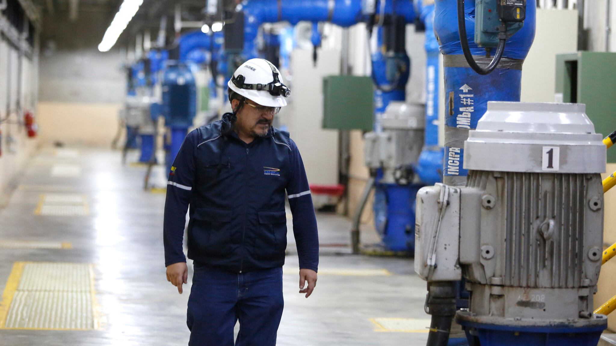 Ecuador reanuda exportaciones de electricidad a Colombia