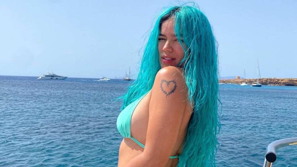 La cantante se encuentra de vacaciones por Europa y África.