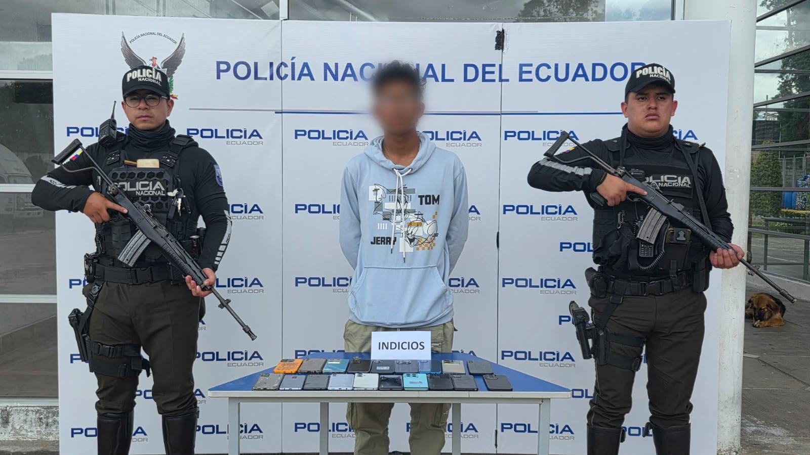 Tenía 19 celulares sin justificar en Tumbaco: el negocio oculto que impulsa los robos de equipos en Quito. Foto: Policía Nacional