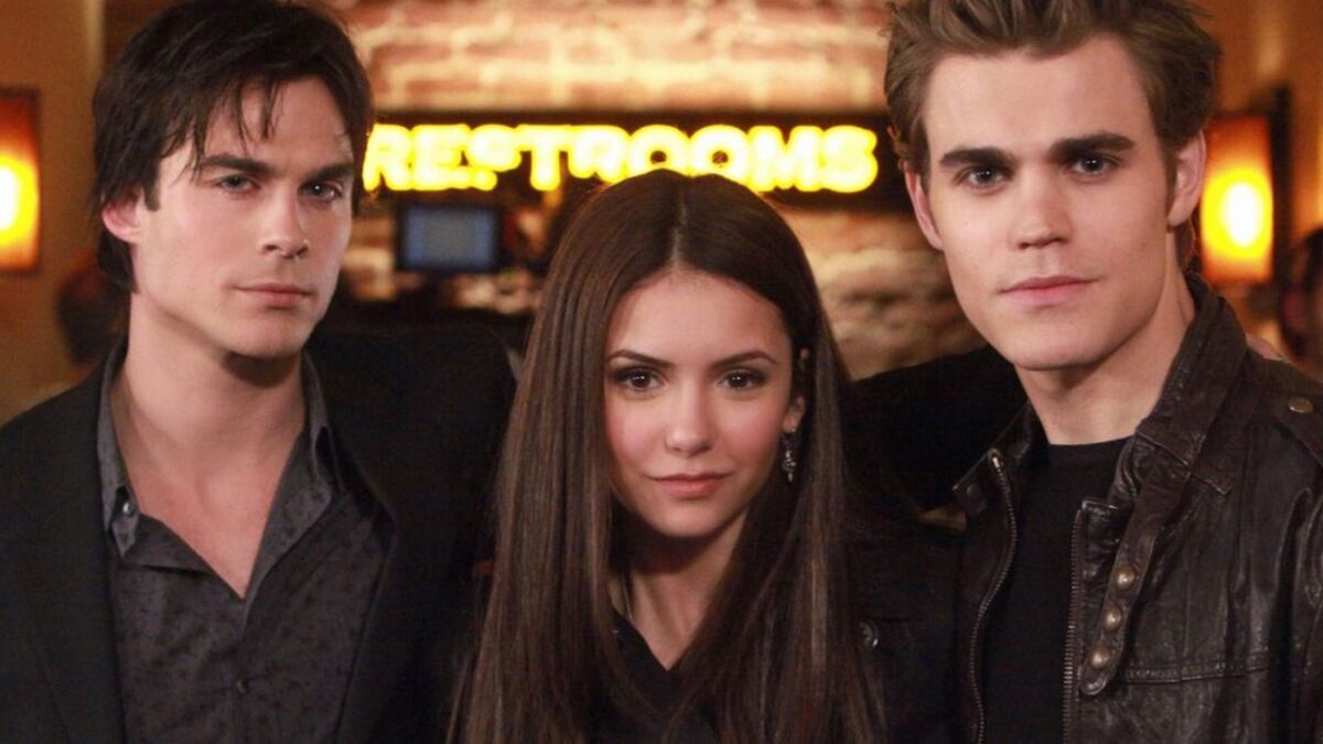 Ian Somerhalder, Nina Dobrev y Paul Wesley en la primera temporada de 'The Vampire Diaries'