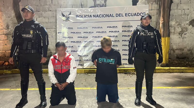 Ciudadano identificó a delincuentes que le robaron y logró recuperar su motocicleta en el sur de Quito. Foto: Policía Nacional