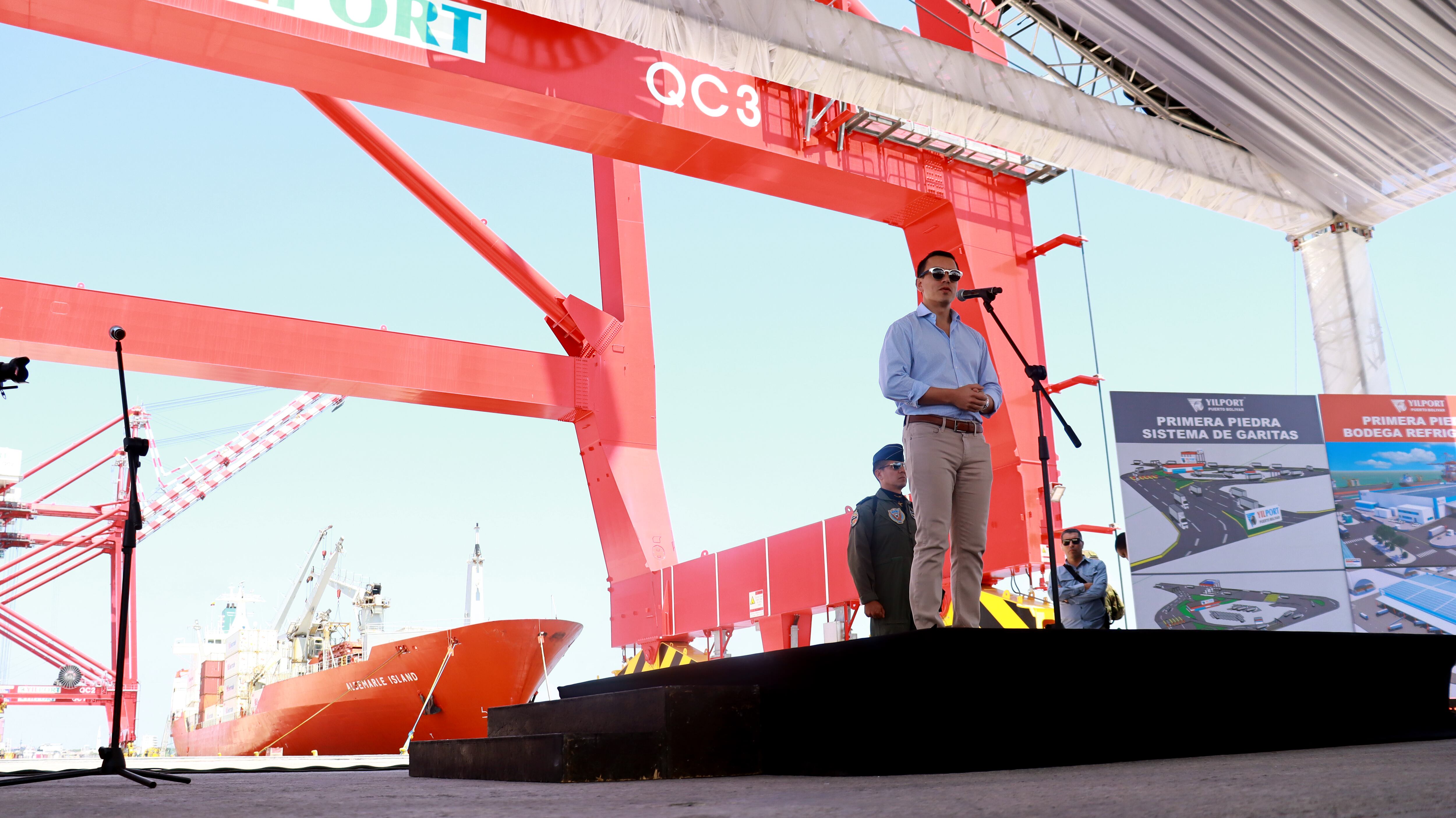 EN EL NUEVO ECUADOR, LA PROVINCIA DE EL ORO ALCANZA UN NUEVO HITO
EN DESARROLLO PRODUCTIVO CON LA MODERNIZACIÓN DEL TERMINAL DE
PUERTO BOLÍVAR