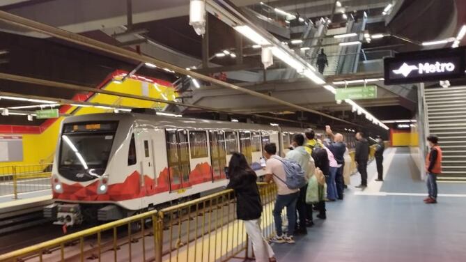 Metro de Quito presentó fallas en su sistema