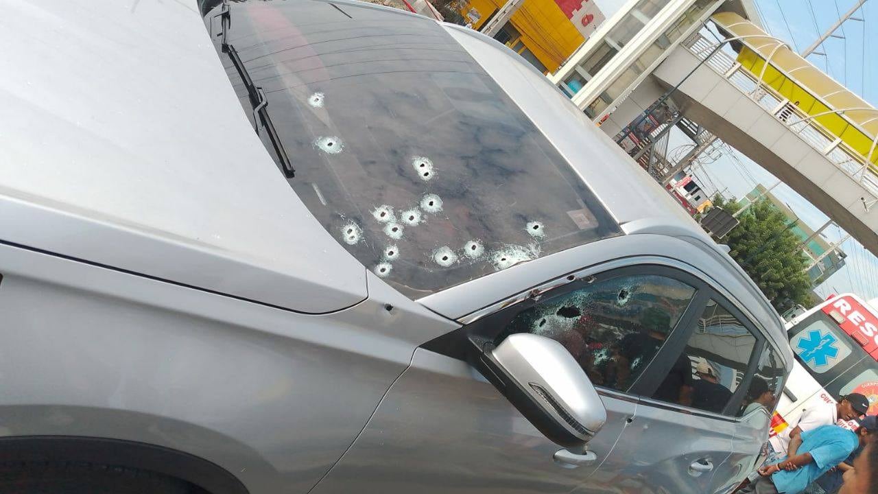 Asesinato a plena luz del día en Daule: conductor recibe 28 disparos en vía concurrida